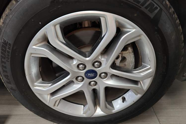 Used Ford Edge 2018 EcoBoost 245 Two-Wheel-Drive Titanium 7-Seater China V Standard