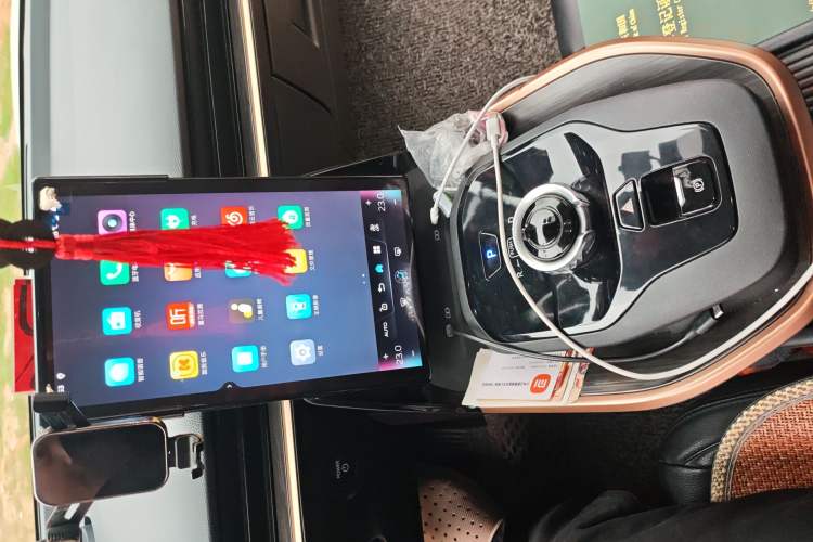 Used Toyota bZ3 2023 517 km Elite PRO Audio And AC Panel