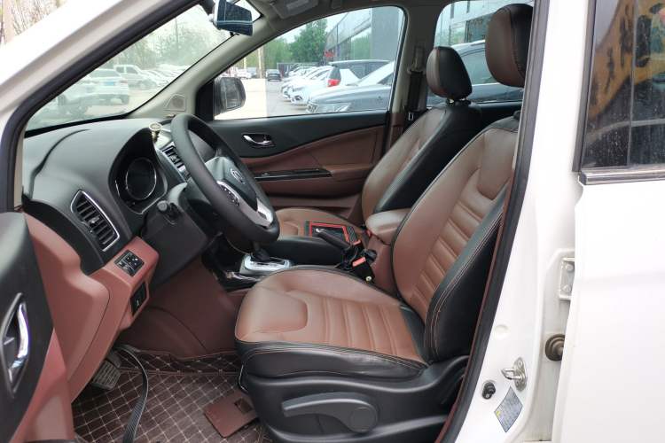 Used FORTHING SX6 2016 1.6L CVT Luxury Model Left Front Seat