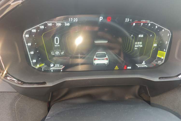 Used Lynk & Co 05 2020 2.0TD Four-Wheel Drive HypeHalo
