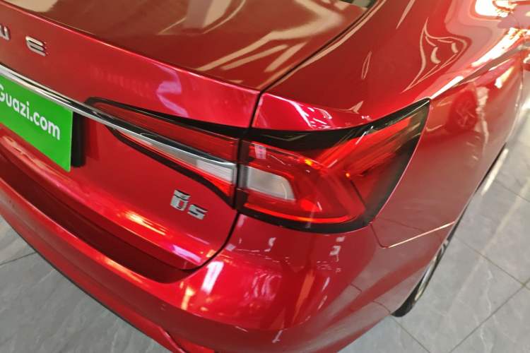 Used Roewe i5 2019 1.5L Manual 4G Connectable Langhao Edition
