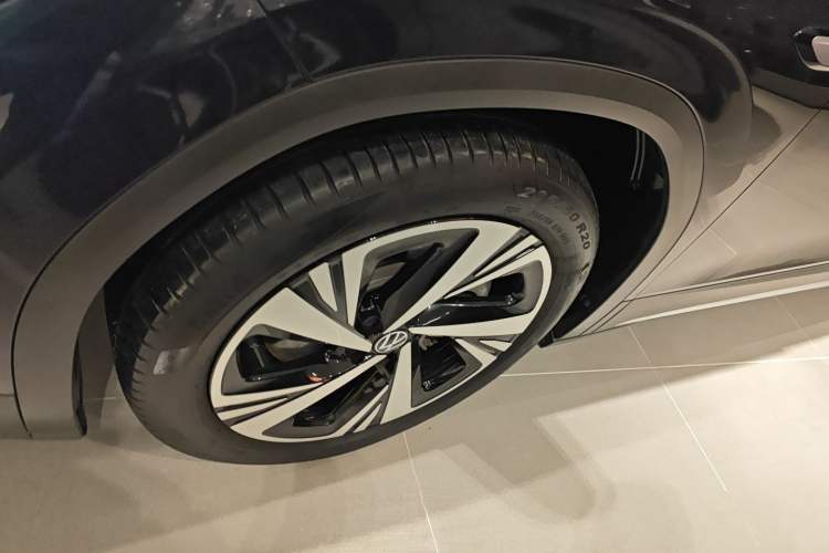 Used Volkswagen ID.6 CROZZ 2022 Long-Range PRO Edition Exterior 7