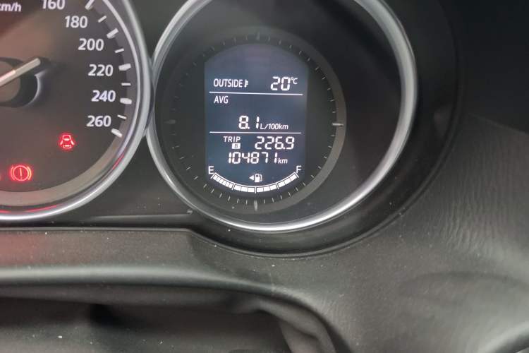 Used Mazda CX-5 2013 2.0L Manual Two-Wheel Drive Comfort Version Odometer Close Up