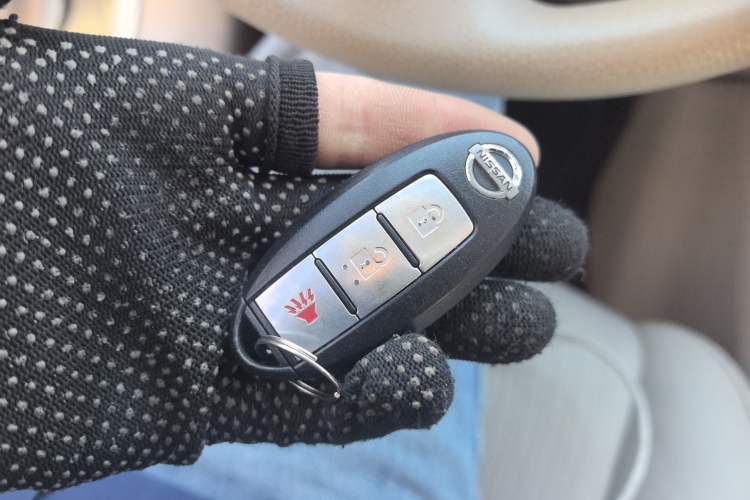 Used Nissan Tiida 2011 1.6L CVT Smart Version Vehicle Key