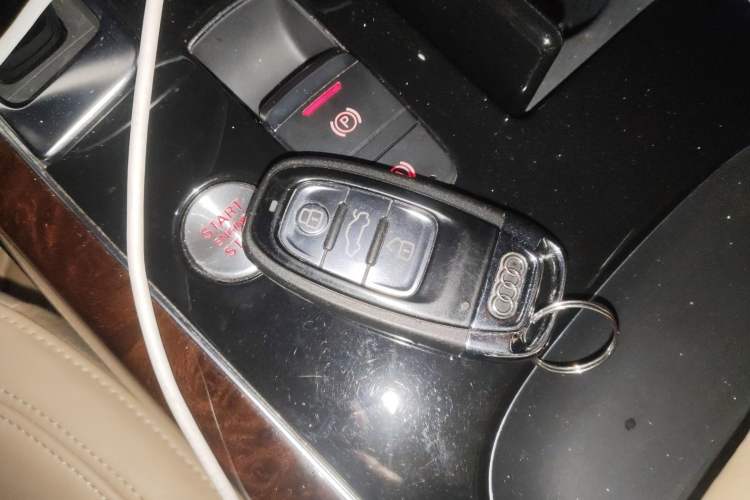 Used Audi A8 2013 A8L 55 TFSI quattro Luxury Model Vehicle Key