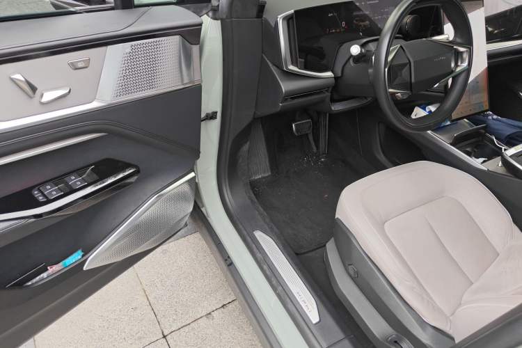 Used HiPhi Y 2023 560 km Pioneer Edition Driver Seat