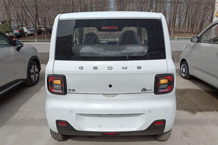 Used Geely Galaxy Panda 2024 Panda Mini 200km Endurance Bear