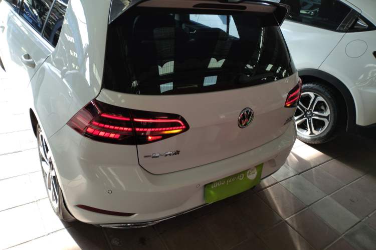 Used Volkswagen Golf 2018 230TSI Automatic Luxury Version