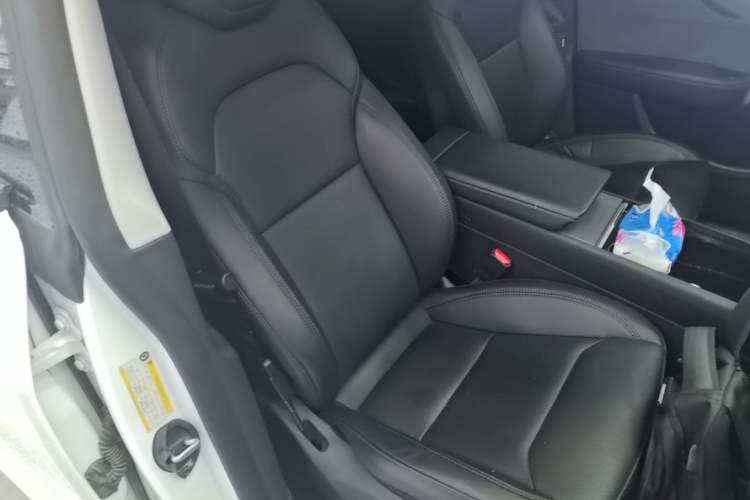 Used Tesla Model Y 2025 Rear-Wheel-Drive Version