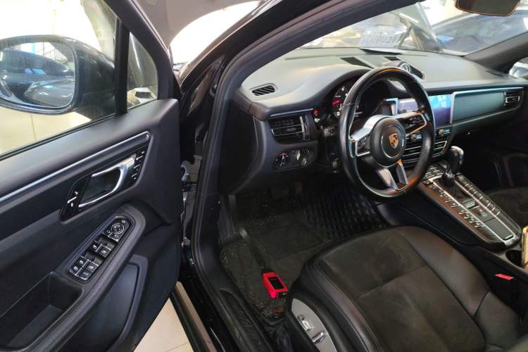 Used Porsche Macan 2018 Macan 2.0T