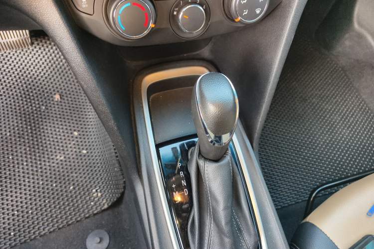 Used Chevrolet Monza 2022 320 Automatic Enjoyment Sunroof Version