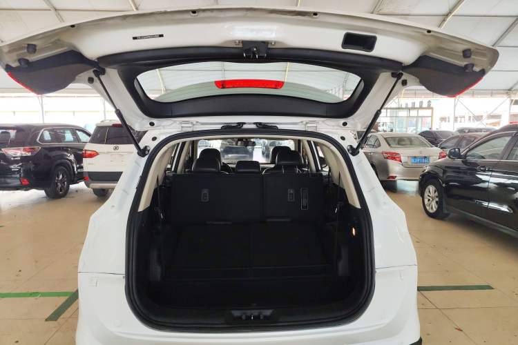 Used Dongfeng Fengon 580 2017 1.5T Manual Luxury Model