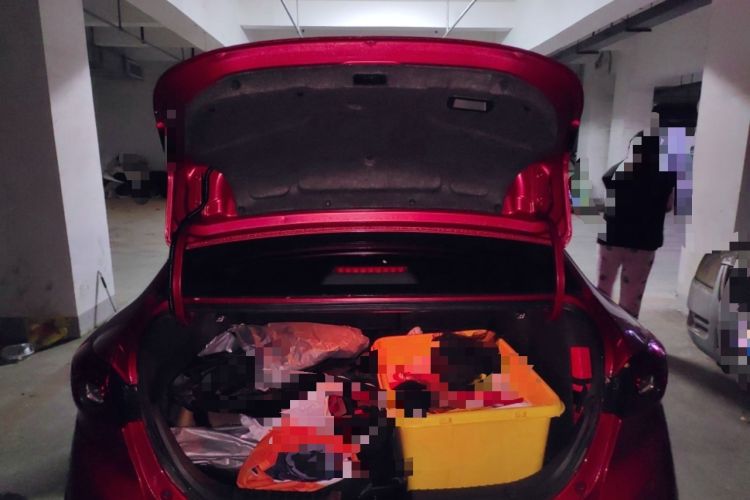 Used Mazda 3 Axela 2017 Sedan 1.5L Automatic Luxury Model Emission Standard China V Trunk