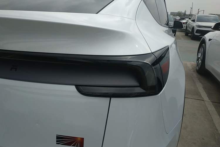 Used Tesla Model Y 2025 Rear-Wheel Drive First Edition