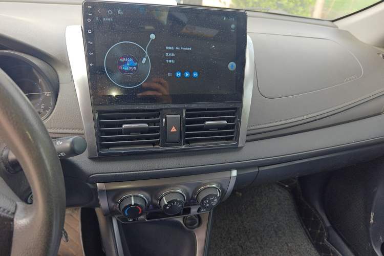 Used Toyota YARiS L Zhi Xuan 2015 1.5E Automatic Charm Edition Audio And AC Panel