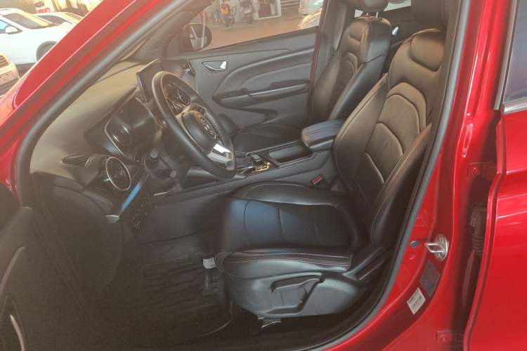 Used Dongfeng Fengon 500 2022 1.5T CVT Smart Enjoyment Version