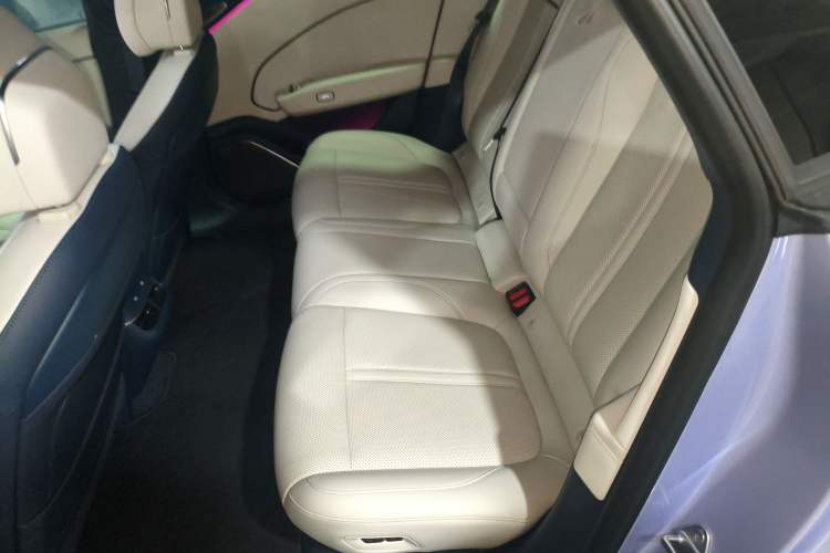 Used Zeekr 007 2025 Four-Wheel Drive Intelligent Driving Version 75 kWh Left Rear Seat