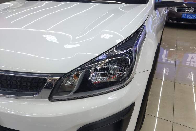 Used Kia KX Cross 2017 1.4L AT GLS