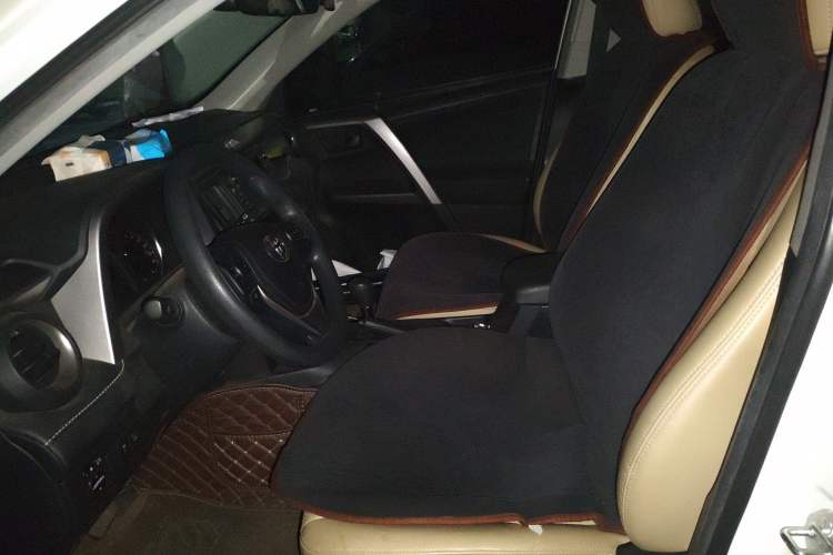 Used Toyota RAV4 2019 2.0L CVT Two-Wheel Drive Fashion X Limited Edition China V Standard