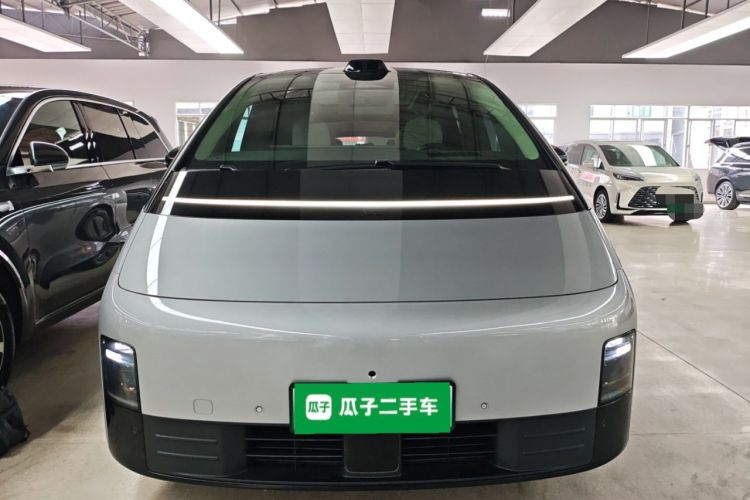 Used Li Auto MEGA 2024 Ultra Model
