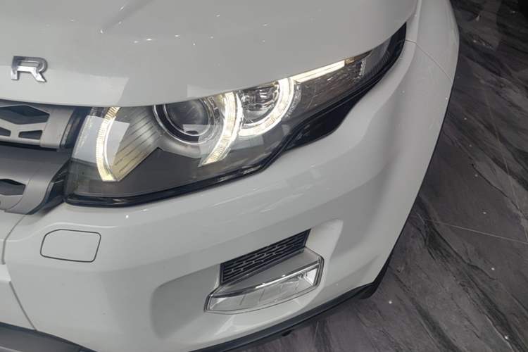 Used Land Rover Range Evoque 2015 2.0T Five-Door Zhiyao Edition

