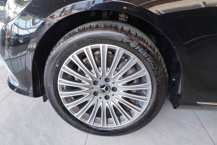 Used Mercedes-Benz E-Class 2023 Updated E 300 L Luxury Edition
