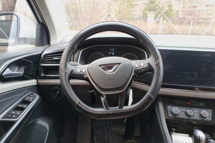 Used Jetta VS5 2022 280TSI Automatic Trend Edition