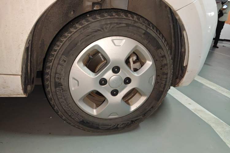 Used Roewe Clever 2021 302km Excellence Edition Right Front Wheel Hub