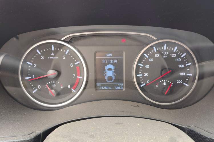 Used Great Wall Wingle 5 2017 2.4L European Version Gasoline Two-Wheel Drive Entry-Level Big Double Cab 4G69S4N Instrument Cluster