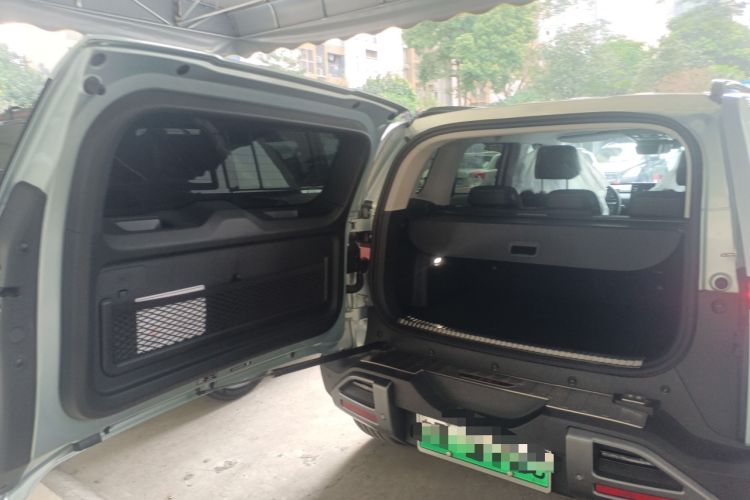 Used Formula Leopard Titanium 3 2025 501 km All-Wheel Drive Intelligent Driving Max Edition