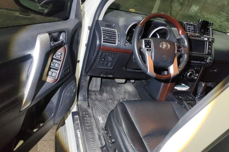 Used Toyota Prado 2016 3.5L Automatic VX NAVI