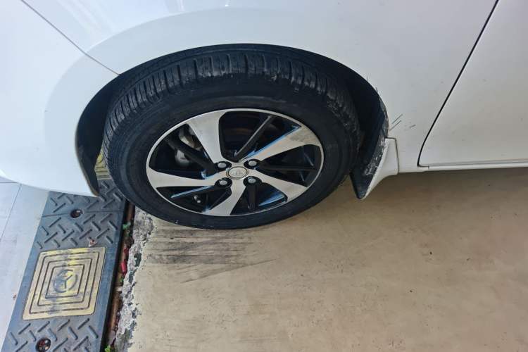 Used Toyota YARiS L Zhi Xiang 2017 1.5E CVT Dynamic Edition Exterior 2