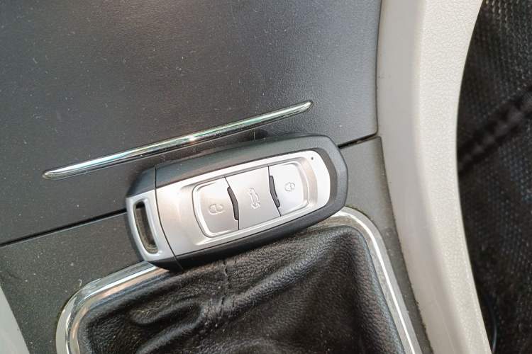 Used Geely Auto Emgrand 2014 Hatchback 1.5L Manual Fashion Edition