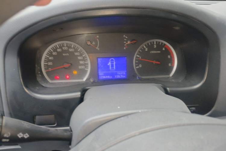 Used Dongfeng Ruichi 2016 2.5T Diesel 2WD ZD25TCI
