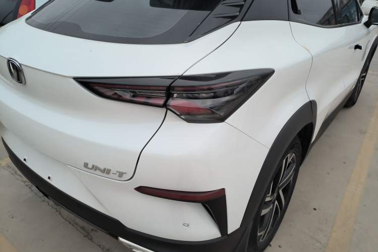 Used CHANGAN UNI-T 2021 1.5T Excellence Model
