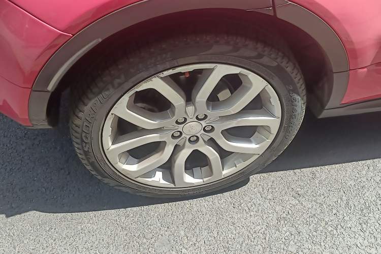 Used Land Rover Range Evoque 2015 2.0T Five-Door Enjoyment Edition Right Front Wheel Hub