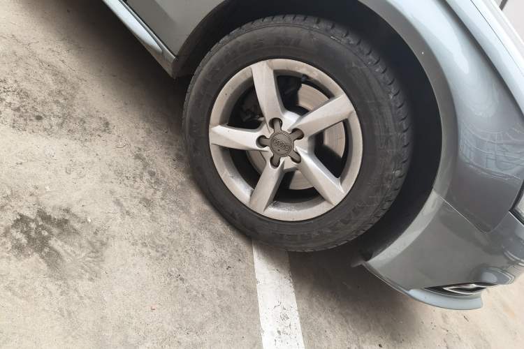 Used Audi A4L 2013 35 TFSI Automatic Comfort Model
