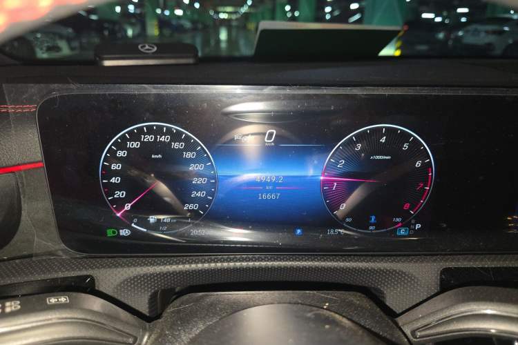 Used Mercedes-Benz CLA 2024-Year Facelifted CLA 200
