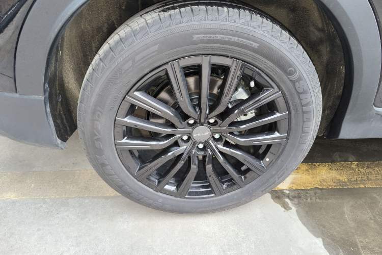 Used JETOUR X70 PLUS 2025 1.5T Smart Enjoyment Version 7 Seats
