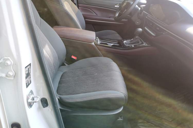 Used GAC Trumpchi M6 2023 PRO 270T DCT Elite Edition Right Front Seat