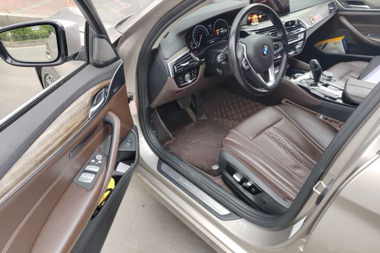 Used BMW 5 Series 2018 530Li Luxury Edition Premium Package Driver Seat