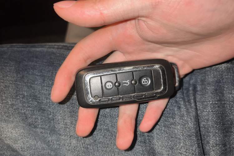 Used Qoros 3 2014 Sedan 1.6T Automatic ZhiZhen Model Vehicle Key