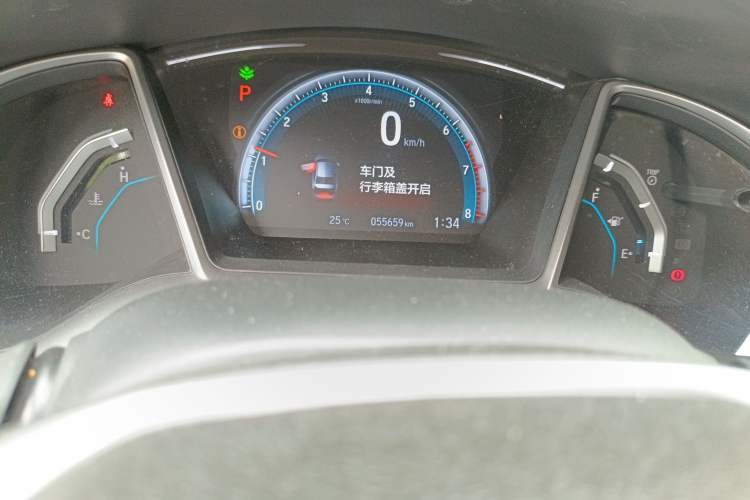 Used Honda Civic 2016 220TURBO CVT Luxury Edition
