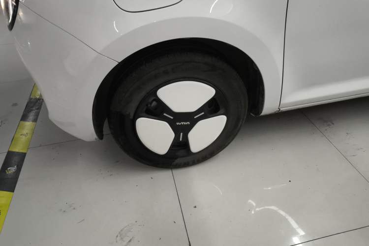 Used CHANGAN NEVO Lumin 2025 301km Honey Dew Edition Left Front Wheel Hub
