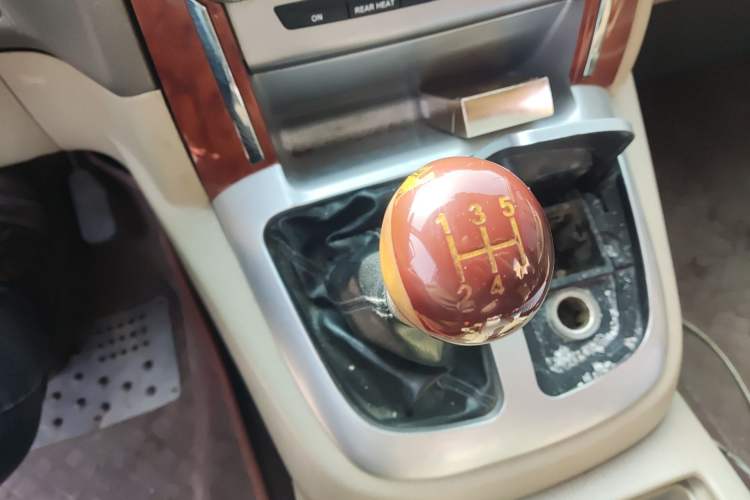 Used Foton MP-X E 2014 2.4L Wealth Express Comfort Version Basic Edition with 4G64