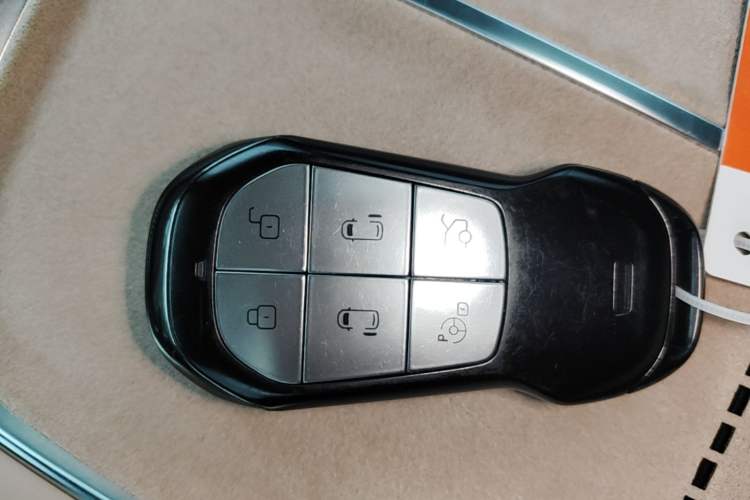 Used XPeng X9 2026 Model—Range-Extended Version 1602 Ultra
