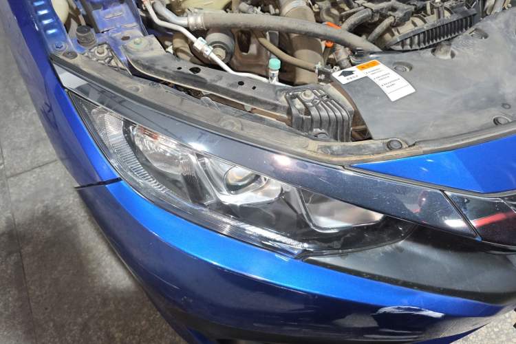 Used Honda Civic 2016 180TURBO CVT Comfort Version Right Front Headlight