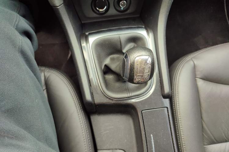 Used Citroen C4L 2013 1.8L Manual Jingzhi Edition Gear Lever