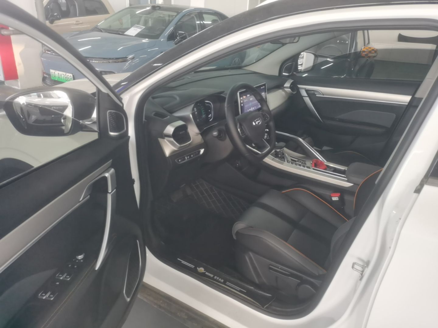 Geely Auto Coolray 2023 1.5T DCT Diamond Edition — снимка 18