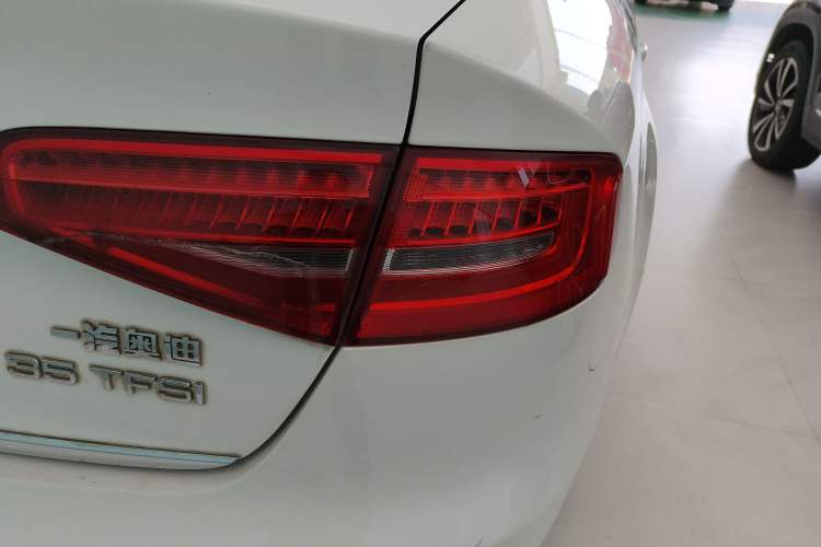 Used Audi A4L 2013 35 TFSI Automatic Standard Model
